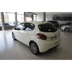 PEUGEOT 208 1.2 82 CV