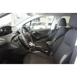 PEUGEOT 208 1.2 82 CV