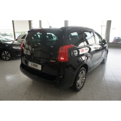 PEUGEOT 5008 1.6 BHDI 120 CV